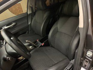 Авточехлы из экокожи Toyota Auris (E150) '2006-12г., "Tuning Cobra"