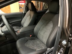 Авточехлы из экокожи и алькантары Toyota Camry (XV70) c 2017г., "Cobra Tuning"