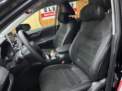Авточехлы из экокожи и алькантары Toyota RAV-4 c 2019г., "Tuning Cobra"